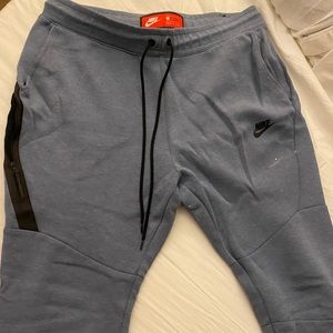 nike tech sweatpants